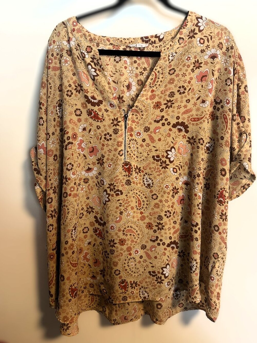 Maurices Flowing Multi Colored Short Sleeved Blouse Size 4X
